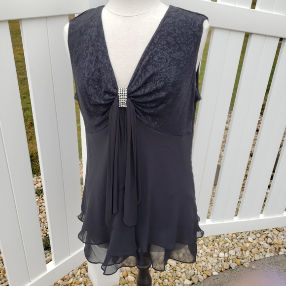 R&M Richards Tops - 🆕 Sleeveless Frilly Plunge V-neck Fancy Blouse